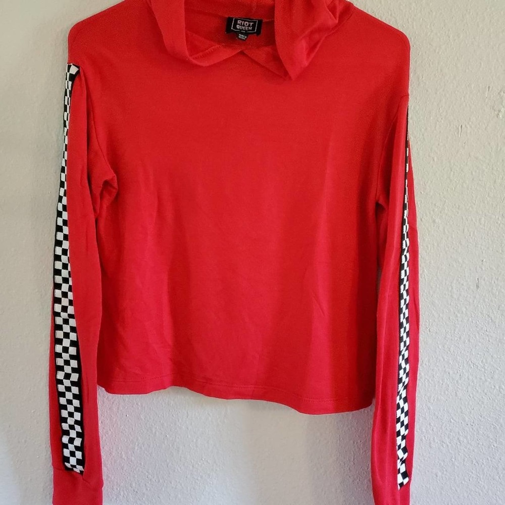 RIOT QUEEN Red Junior girls hoodie shirt
